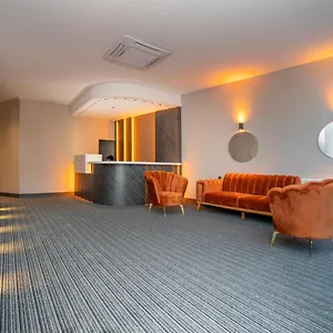 Center Hotel
